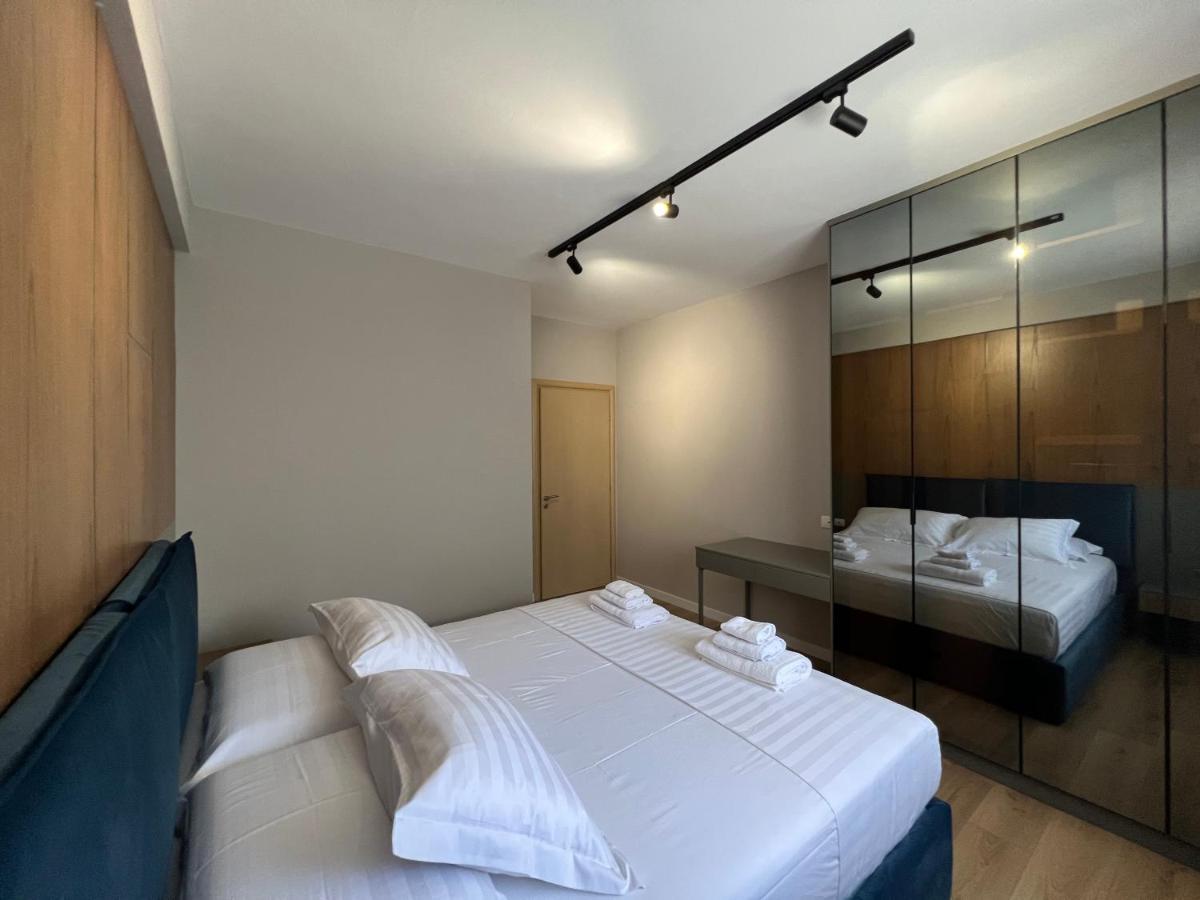 Coral Apartments Sarandë エクステリア 写真