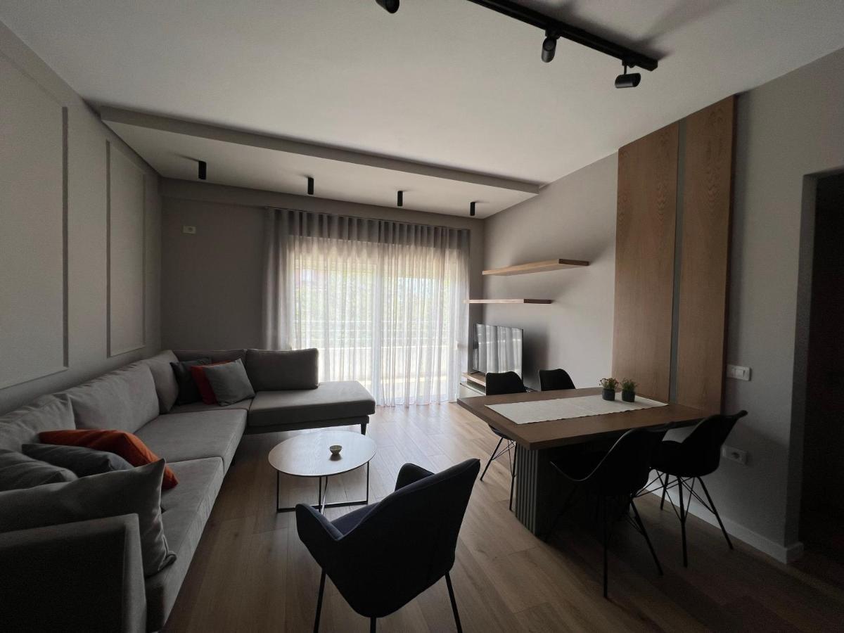 Coral Apartments Sarandë エクステリア 写真