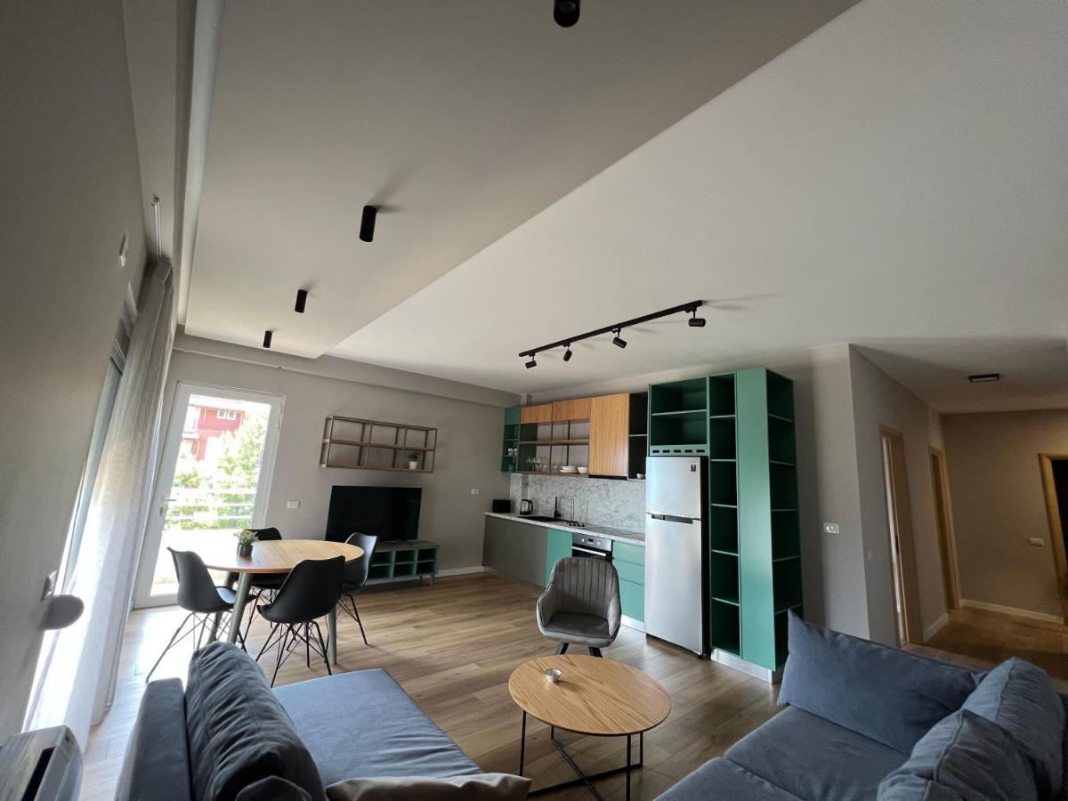 Coral Apartments Sarandë エクステリア 写真