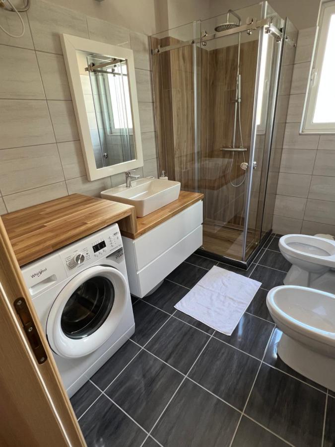 Coral Apartments Sarandë エクステリア 写真